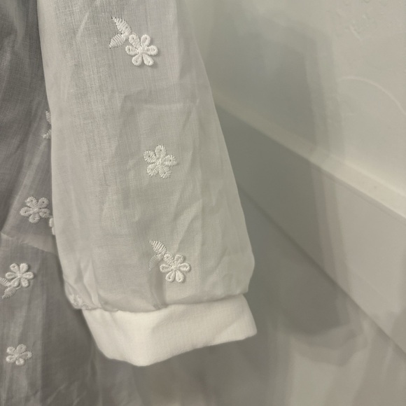 White Embellished Short Sleeve Blouse with Mandarin Collar - Picture 4 of 4